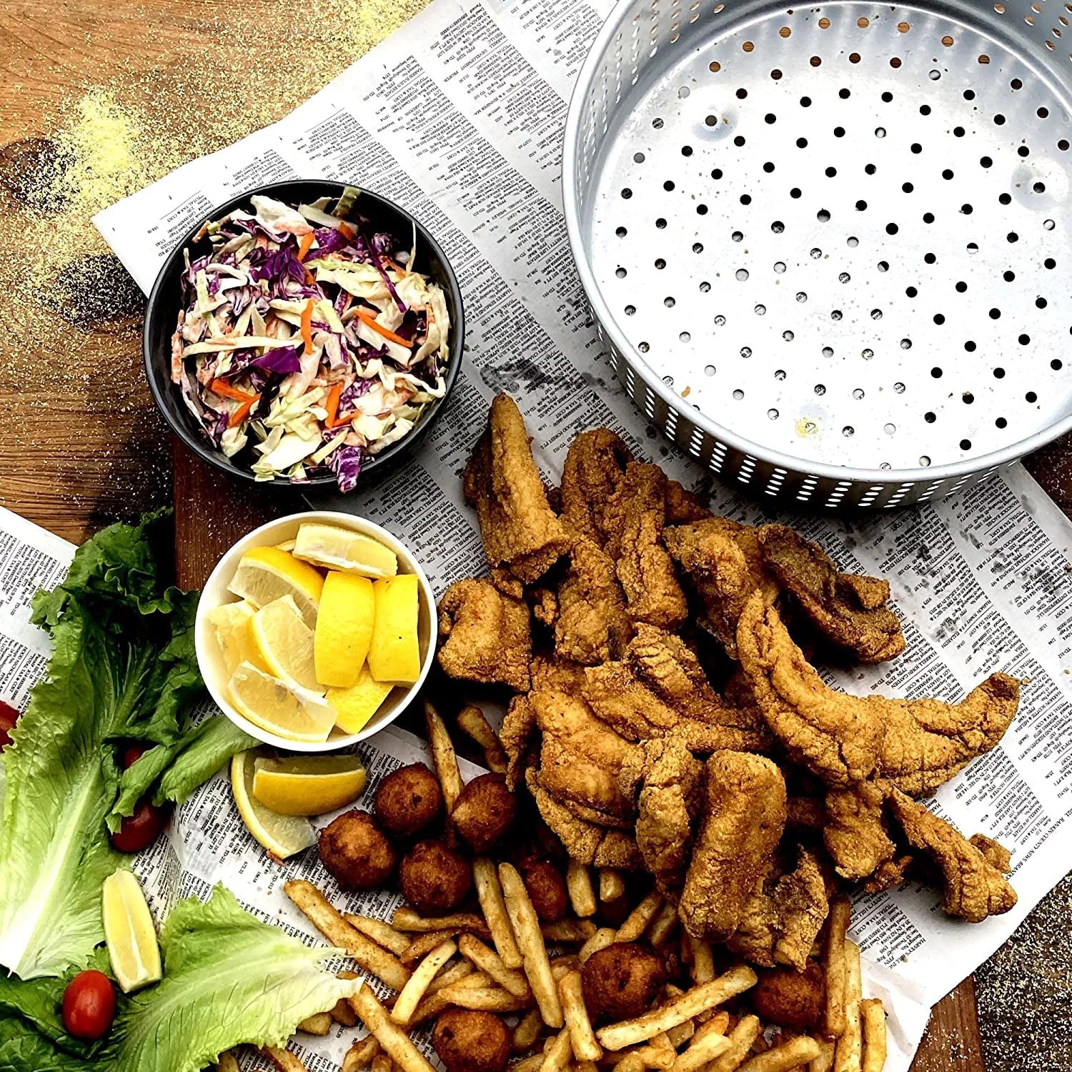 Bayou Classic B135 Sportsman's Choice Aluminum Fish Cooker Perfect To Fry Fish Shrimp Chicken Hushpuppies and Fries Includes 10-qt Aluminum Fry Pot and Basket 21-in Tall Cooker 5-in Fry Thermometer