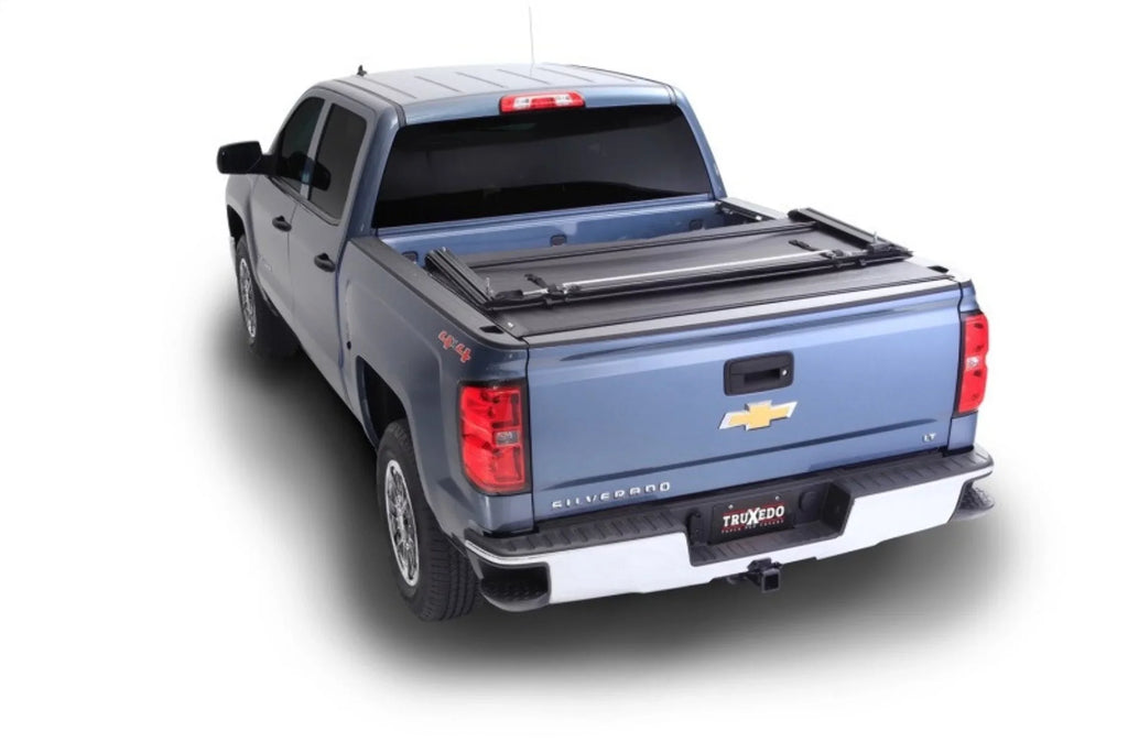 TruXedo Deuce Hybrid Truck Bed Tonneau Cover | 797101 | Fits 2004 - 2015 Nissan Titan w/ or w/o Track System 5' 7" Bed (67.1")