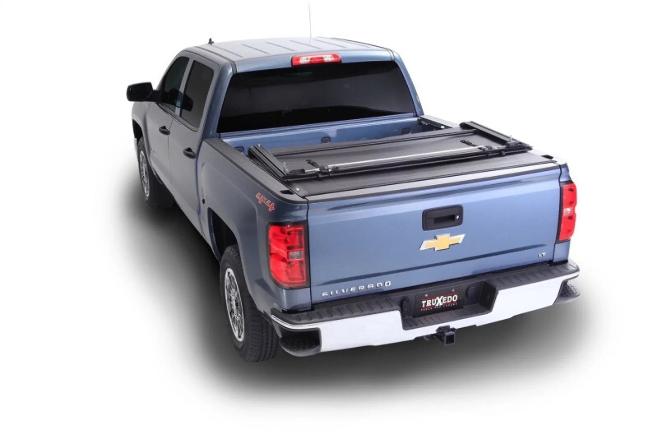 TruXedo Deuce Hybrid Truck Bed Tonneau Cover | 797101 | Fits 2004 - 2015 Nissan Titan w/ or w/o Track System 5' 7" Bed (67.1")