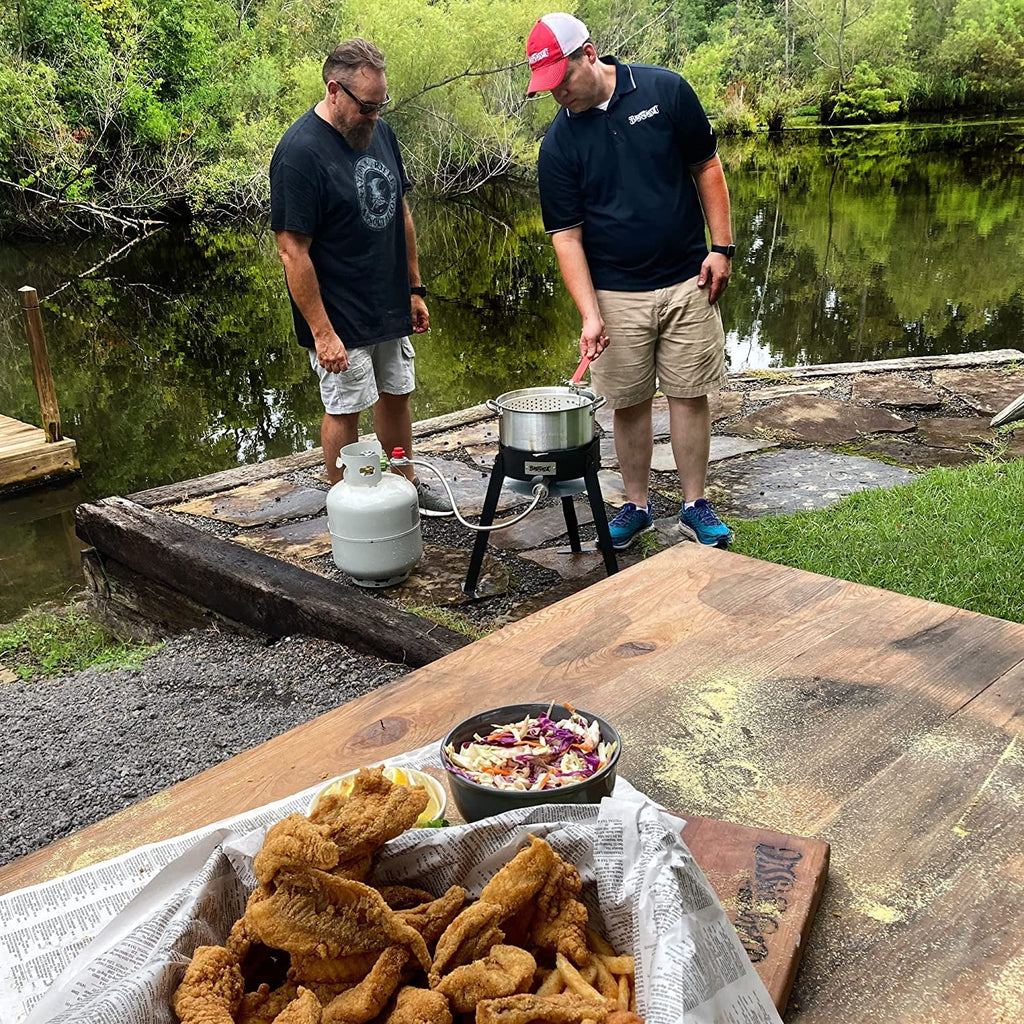 Bayou Classic B135 Sportsman's Choice Aluminum Fish Cooker Perfect To Fry Fish Shrimp Chicken Hushpuppies and Fries Includes 10-qt Aluminum Fry Pot and Basket 21-in Tall Cooker 5-in Fry Thermometer