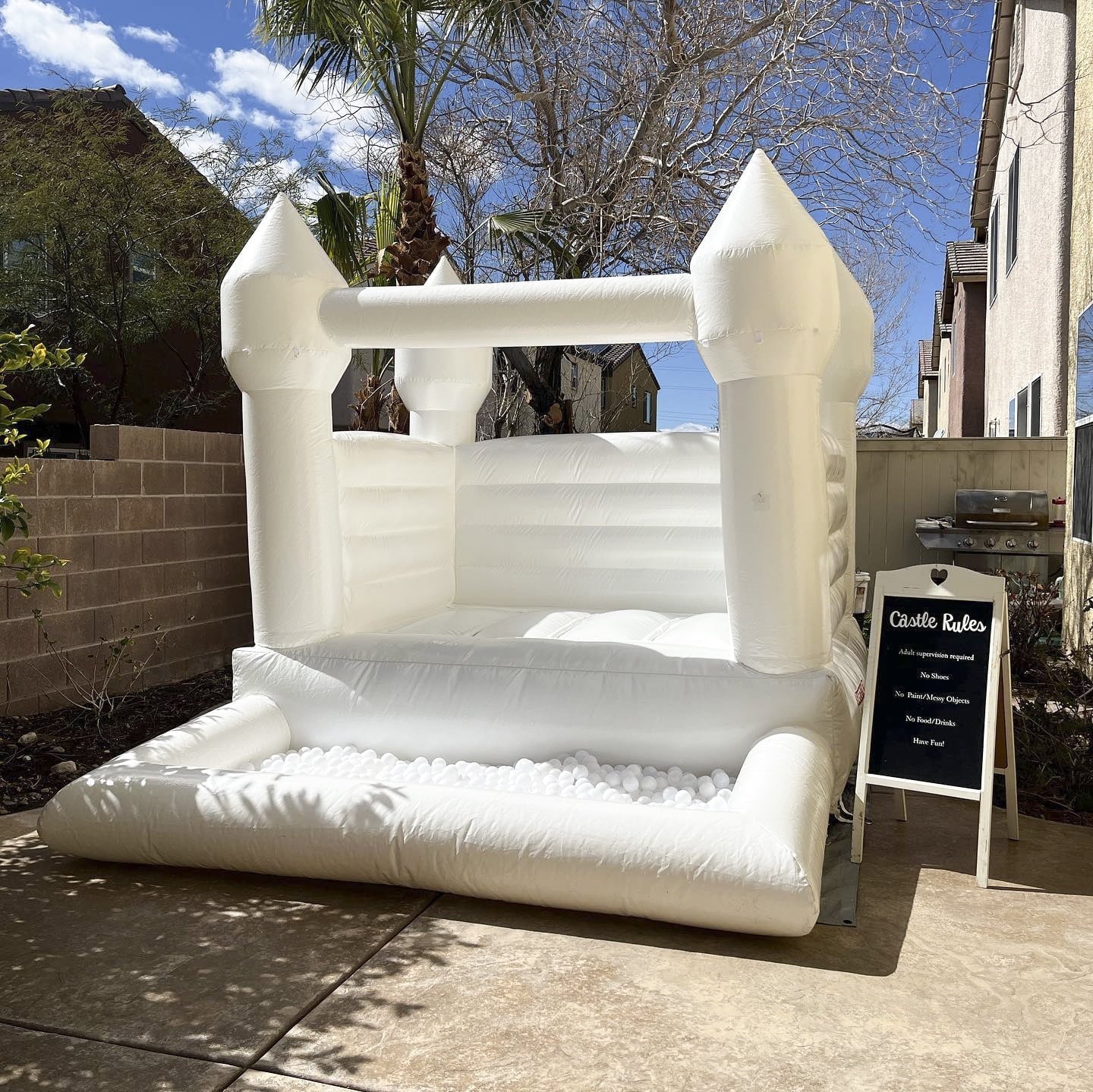 Connsann White Bounce House  Commericial Grade   Jump Castle with Blower & Ball Pit  for Kids Outdoor Indoor Party