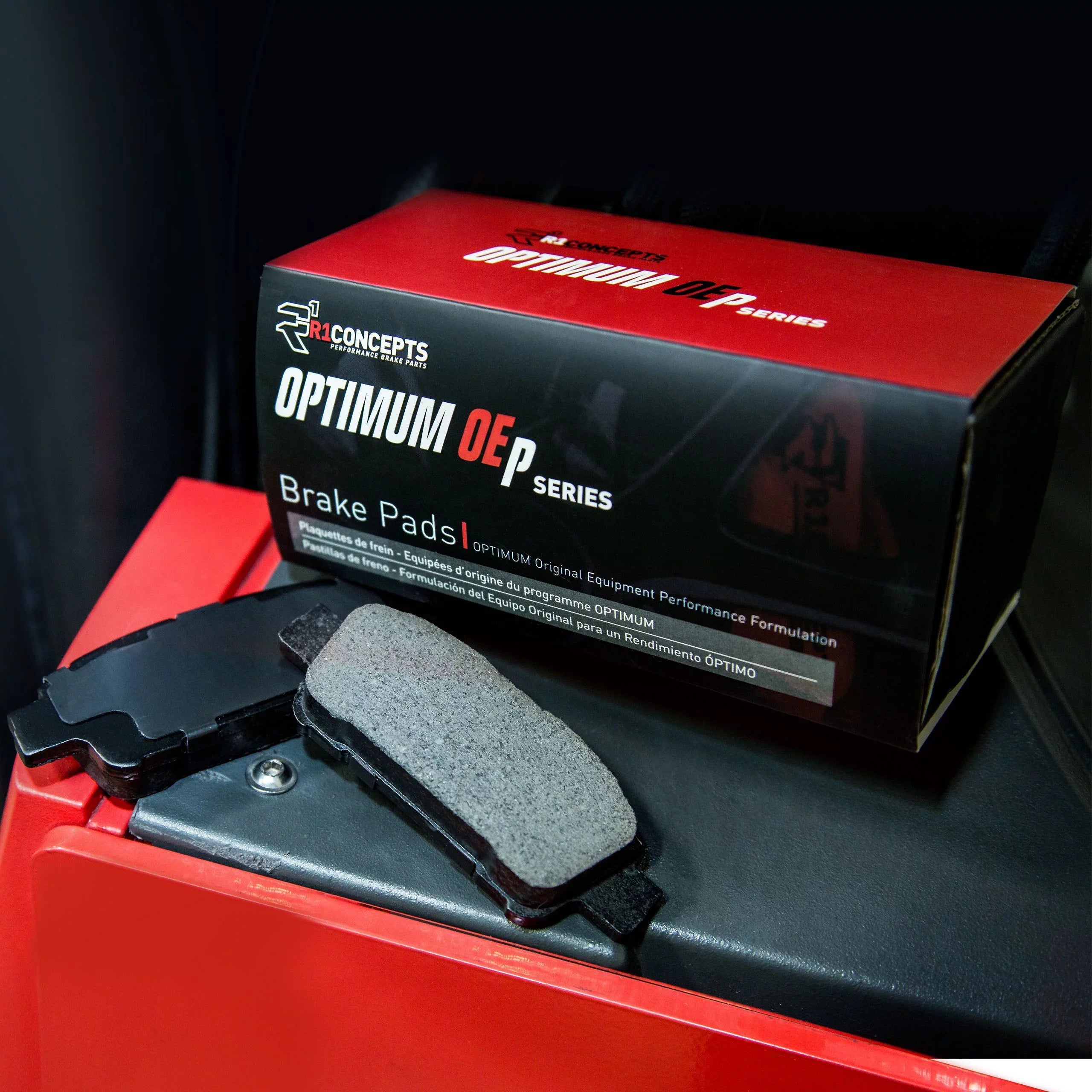 R1 Concepts Rear Brakes and Rotors Kit
