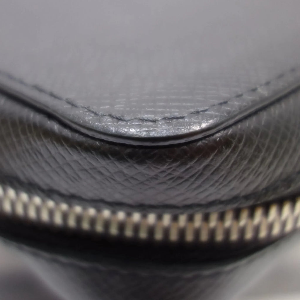 Pre-Owned Louis Vuitton Taiga   Zippy  M42097 Long Wallet Ardoise 083562 (Good)