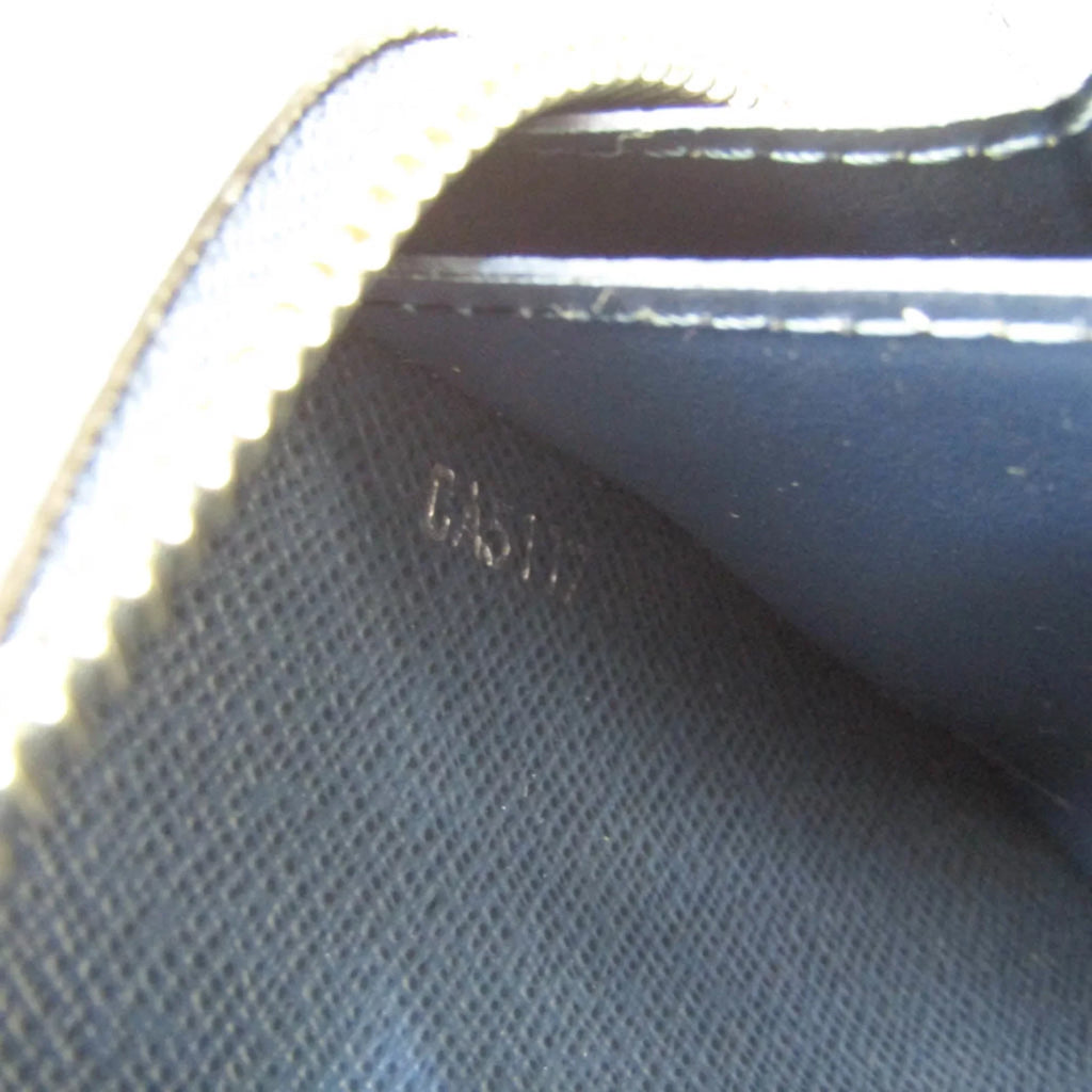 Pre-Owned Louis Vuitton Taiga Zippy  M64019 Men's Taiga Leather Long Wallet (bi-fold) Navy Blue (Good)