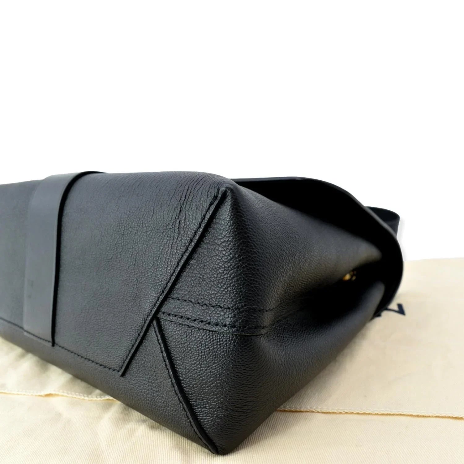 Pre-owned   Very One Handle Monogram Leather Shoulder Bag Black