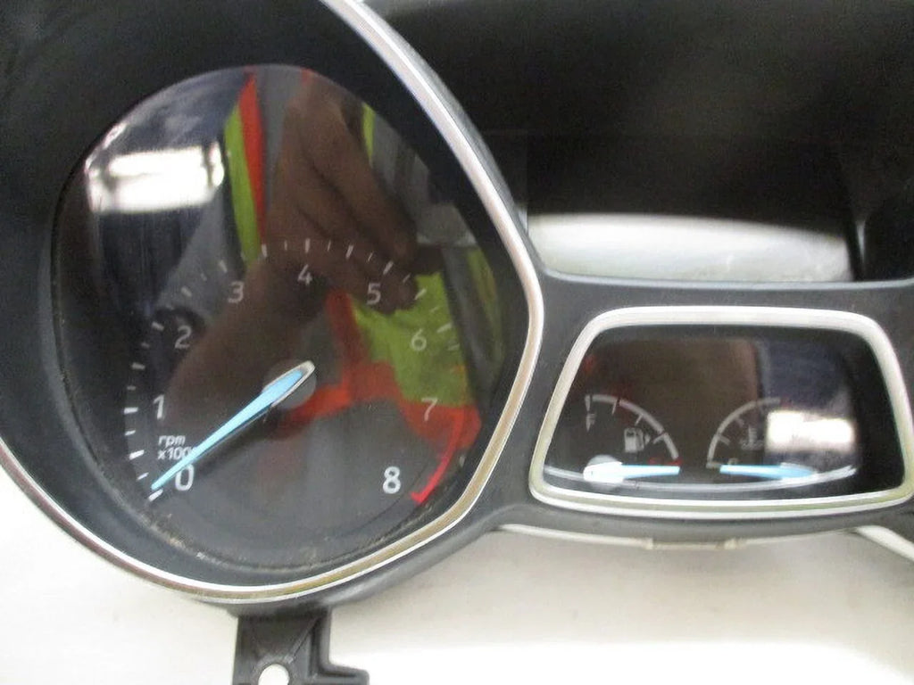 Pre-Owned 2018 Ford Escape Speedometer Speedo Cluster  35K   (Good)