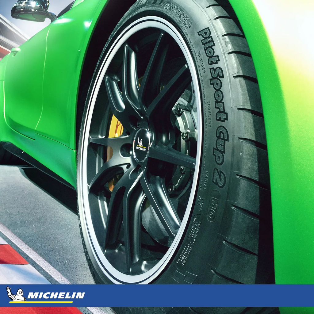 Michelin Pilot Sport Cup 2 (240) Summer 265/35ZR19/ (98Y) Tire