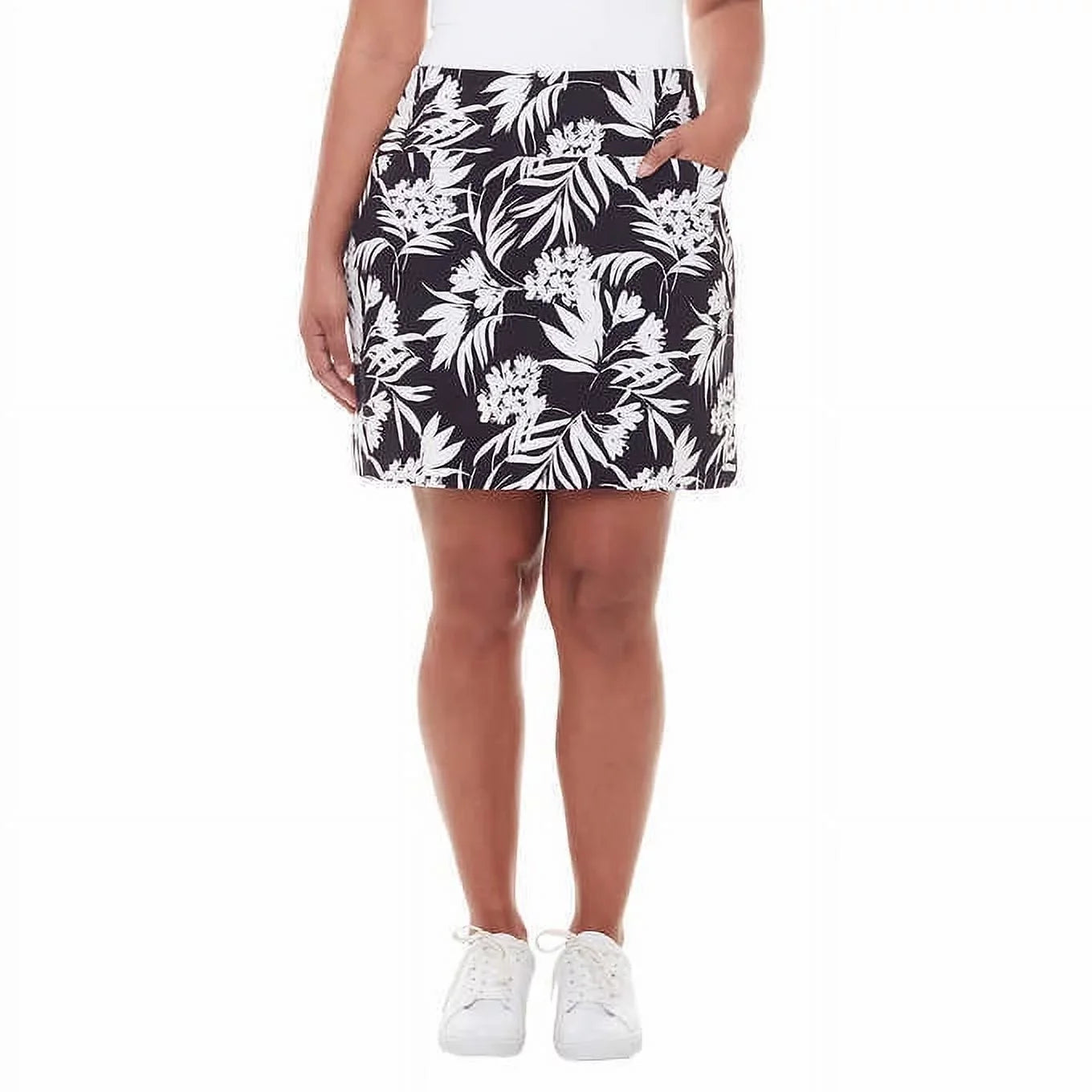 S.C. & Co. Womens Printed Skort,Black Print,Medium