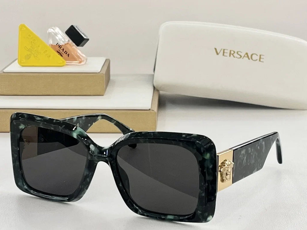 Versacce  4467 Unisex Sunglasses Dark green 54mm/19-145 Adult