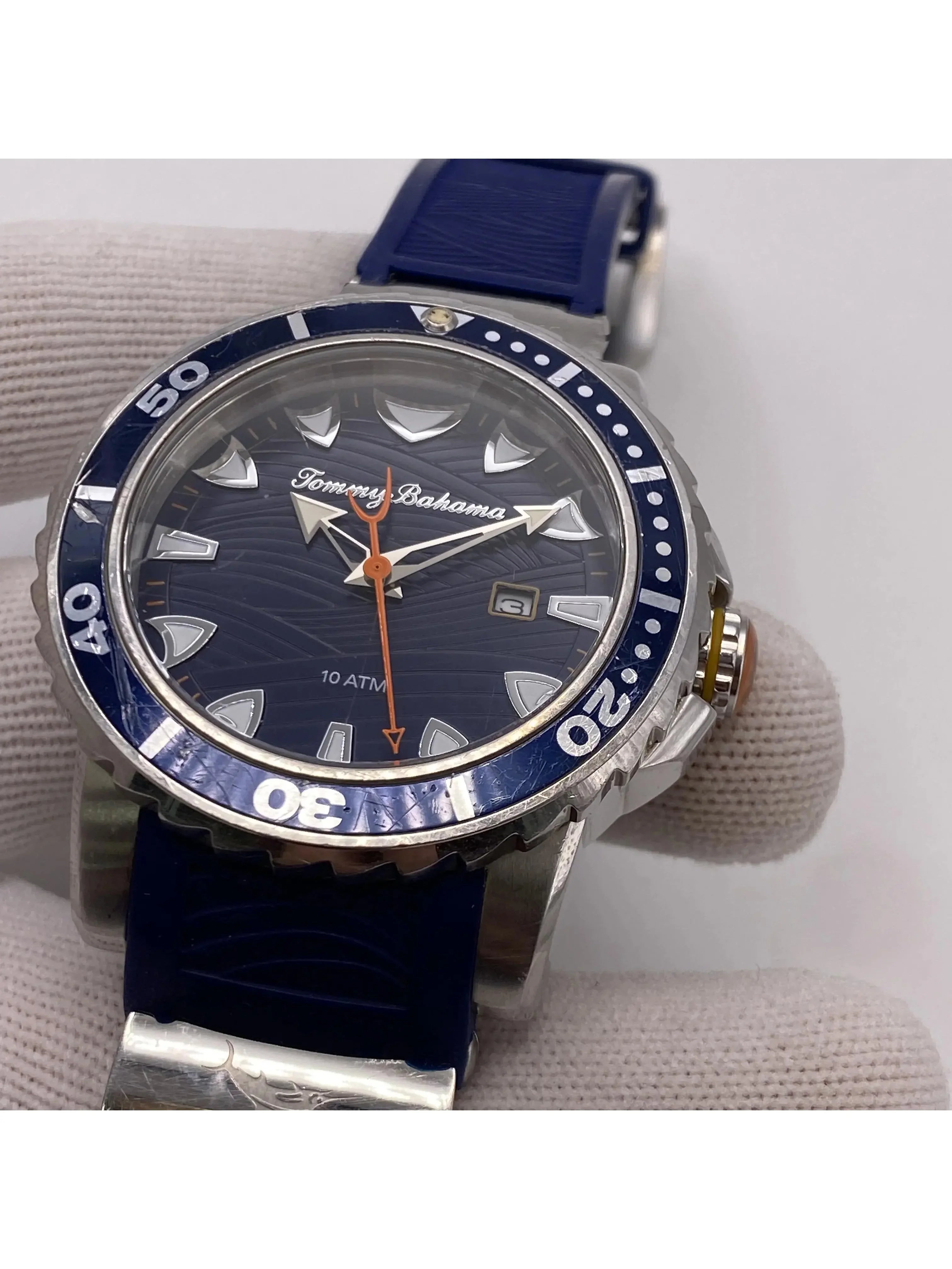 Pre-owned Tommy Bahama Steel Quartz Mens Watch TB00101-01 (Good)
