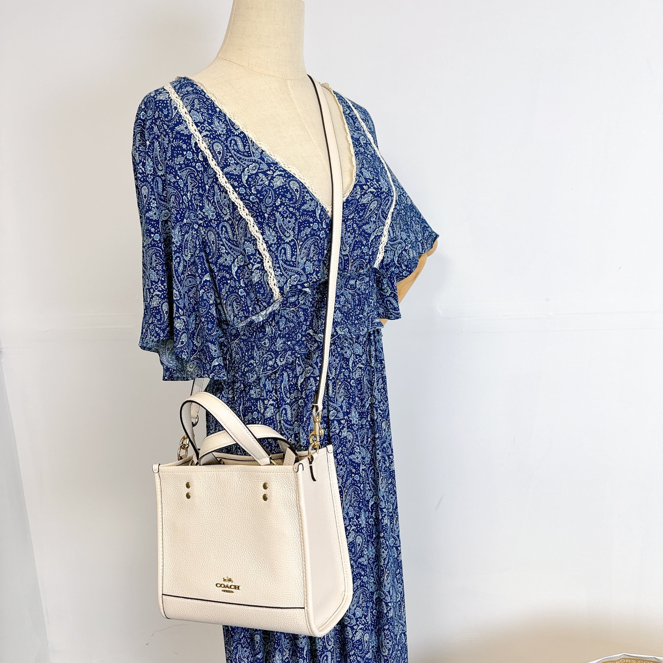Coach CO971 Dempsey Tote 22  Chalk